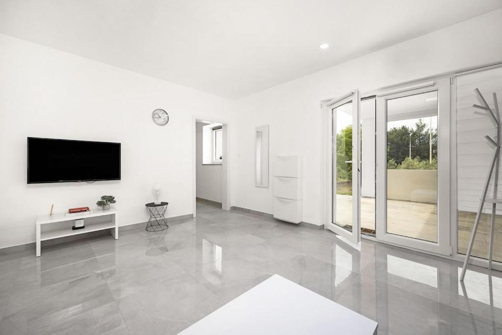 Apartment Olive Garden Near Pula 3 Km From Center And Only 4 Km From The Beach For 4 Persons Exterior foto