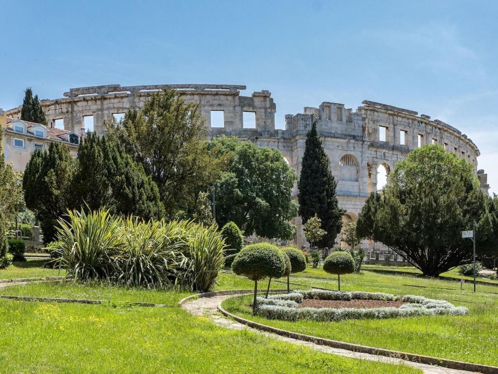 Apartment Olive Garden Near Pula 3 Km From Center And Only 4 Km From The Beach For 4 Persons Exterior foto