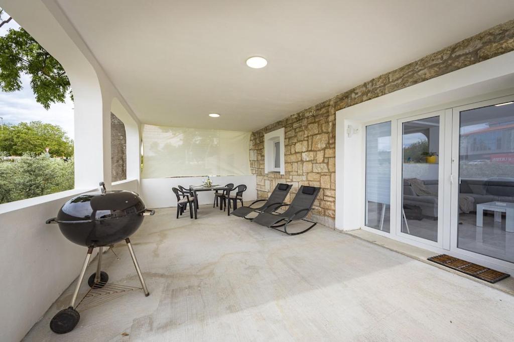 Apartment Olive Garden Near Pula 3 Km From Center And Only 4 Km From The Beach For 4 Persons Exterior foto